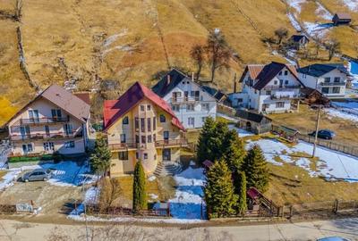 VILA SCANDINAVIA / Pensiune / Moieciu de Sus - 1