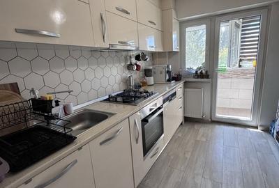 Apartament cu 3 camere decomandat în Exterior Vest - 7