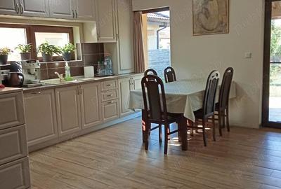 Propietar. vand duplex cu 4 dormitoare Propietar. vand duplex cu 4 dormitoare - 2