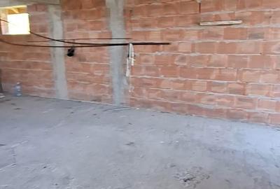 Casă cu 3 camere cu Teren 3800 Mp în Ungheni - 3