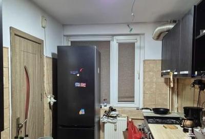 Apartament cu 3 camere decomandat, mobilat în Dristor