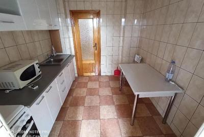 Apartament cu 2 camere decomandat în Radu Negru - 3