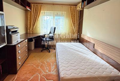 Apartament cu 3 camere, mobilat în - 4