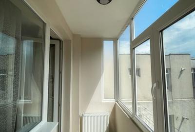 Apartament cu 2 camere decomandat în City Park Mall - 2