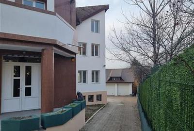 Casă individuală cu 10 camere cu Teren 700 Mp în Zorilor - 2