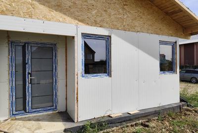 Casă cu 4 camere în Bradu - 2