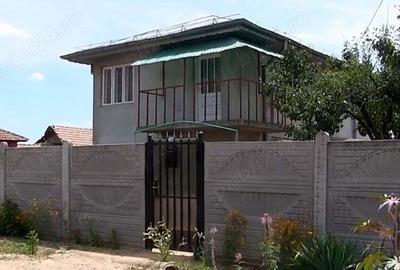 Casa 25 km de Craiova schimb cu camera de camin confort - 1