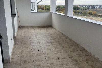 Apartament cu 3 camere semidecomandat în Central - 12