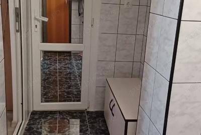 Vand garsoniera decomandata 36mp - 2