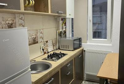 Apartament cu 2 camere nedecomandat în Micro 6 - 7