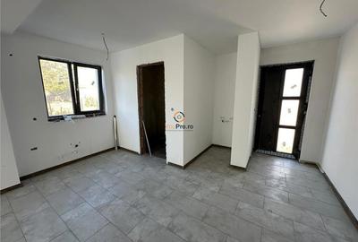 Casă cu 3 camere cu Teren 200 Mp în Central - 3