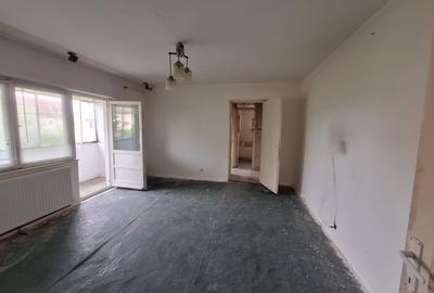 Apartament cu 2 camere semidecomandat în Aradului - 1
