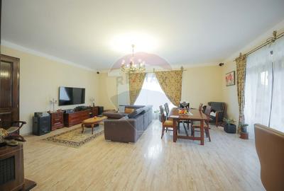 Hotel/Pensiune, de 438 mp, în Nufărul - 50