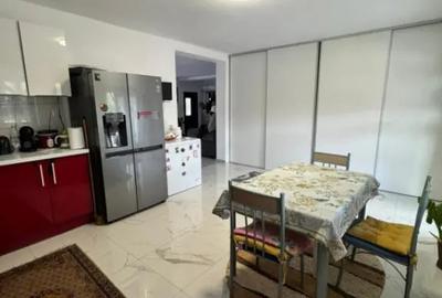 Casă cu 4 camere cu Teren 720 Mp în Satu Nou de Sus - 1