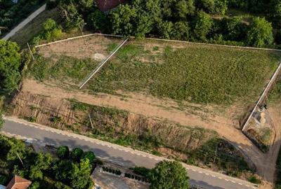 Teren de 3300 mp, în Vernești - 4