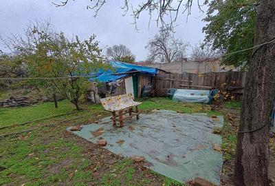 Casă cu 2 camere cu Teren 105 Mp în Piața Centrală - 1