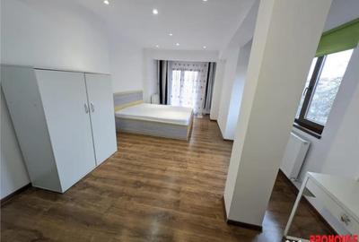 Casă cu 3 camere cu Teren 1500 Mp în Central - 2
