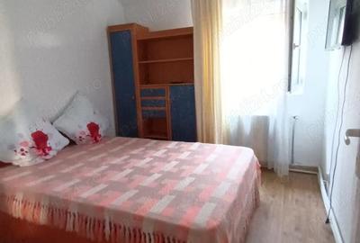 Inchriez apartament in vila valu traian - 7