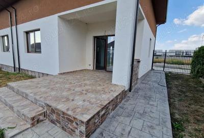 Casă cu 4 camere cu Teren 250 Mp în Bucovăț (Remetea Mare) - 10