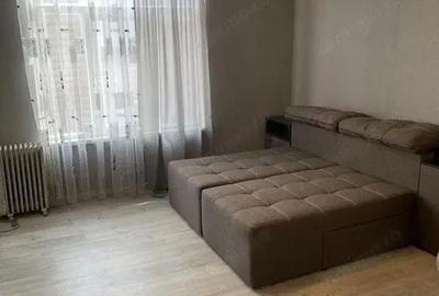 Garsonieră decomandată în Pajura - 1