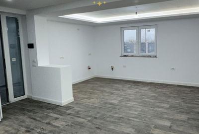 Casă cu 4 camere cu Teren 327 Mp în Dămienești - 13
