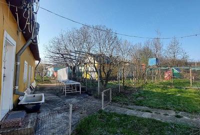 Casă cu 5 camere cu Teren 1500 Mp în Central