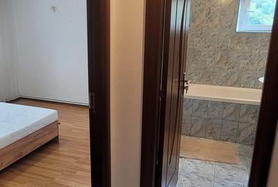 Inchiriez apartament cu 2 camere, Racadau, Str. Maciesului - 9