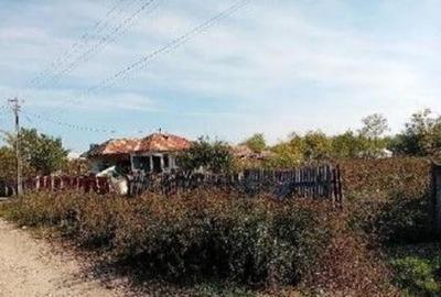 Casă cu 2 camere cu Teren 1899 Mp în Glodeanu Sărat - 1