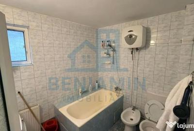 Casă cu 4 camere cu Teren 600 Mp în Central - 2