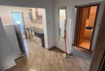 Apartament cu 2 camere decomandat în Școlilor - 3