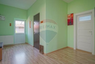 Apartament cu 2 camere decomandat, mobilat în Central - 26