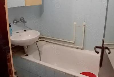 Garsonieră decomandată în Buziașului