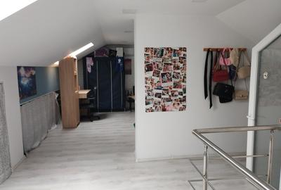 Duplex cu 4 camere cu Teren 183 Mp în Central - 10