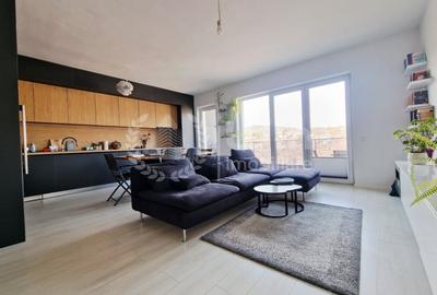 Apartament cu 4 camere semidecomandat, mobilat în Iris - 1