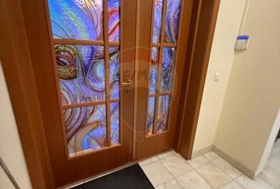 De inchiriat Casa / Vila 7 camere + curte zona Vatra Luminoasa - 34