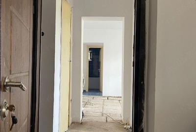 Apartament cu 3 camere decomandat în Exterior Vest - 1