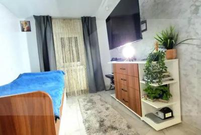 Casă cu 4 camere cu Teren 668 Mp în Central