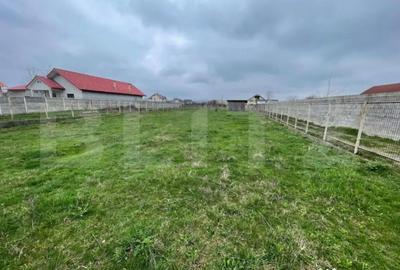 Teren de 2600 mp, în Central - 4