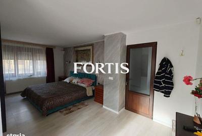 Casă cu 8 camere cu Teren 1600 Mp în Mândra - 7