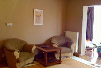 Apartament cu 3 camere semidecomandat în Cetate - 1