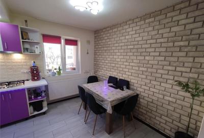 Apartament cu 3 camere semidecomandat în Central - 9