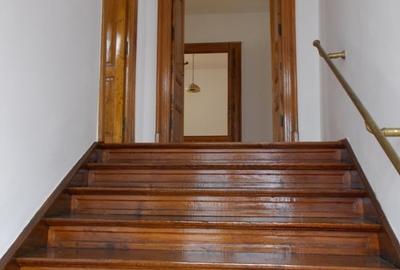 Casă cu 7 camere cu Canalizare în Cișmigiu - 5