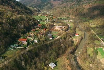 Proprietate unica in Tarcau - 30.283 mp intravilan, casa P+M - 5