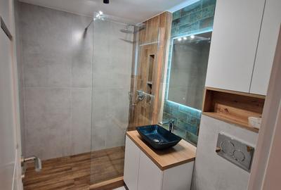 Apartament cu 2 camere decomandat în Decebal - 5