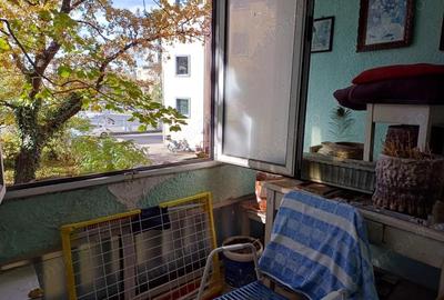 De vanzare apartament ultracentral cu 4 camere,bloc in asociatie - 1