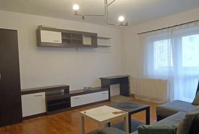 Garsonieră decomandată în Eroii Revoluției