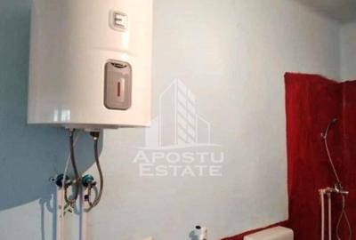 Casă cu 5 camere cu Teren 1400 Mp în Covăsinț