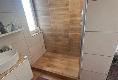 Apartament cochet, 3 camere +balcon Flore?ti, str. Tineretului 152B - 2