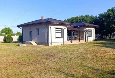 Casă cu 3 camere cu Teren 1200 Mp în Cebza - 1