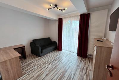 Apartament cu 4 camere semidecomandat în Andrei Mureșanu